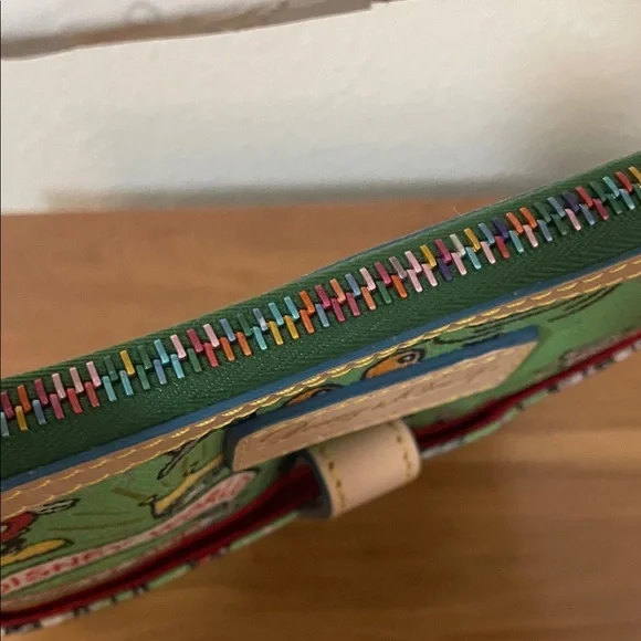 Dooney & Bourke Green Disney Crossbody Bag - NWT! - Picture 7 of 10